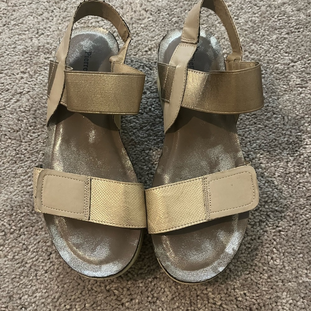 Pierre Dumas sandals